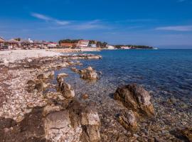 Apartments Cvita Ugljan, alloggio vicino alla spiaggia a Ugljan (Ugliano)