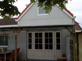 Close to the beach, ξενοδοχείο σε Wijk aan Zee