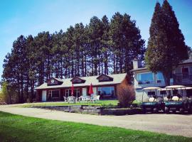 Barry's Bay Golf Resort, cheap hotel in Barrys Bay