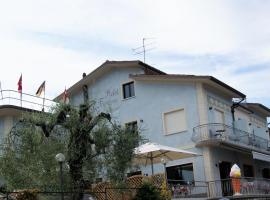 Hotel Francesco, hotel em Padenghe sul Garda