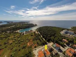 • Lungomare Beach Apartment Pula •