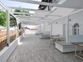 Imeres Studios & Apartments