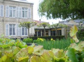 Amaryllis Hotel Veurne, hôtel à Furnes près de : Gare de Furnes