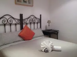 Antequeruela Tourists Home