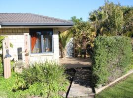 The Red Hen And Dog, hotel v destinácii Ohope Beach