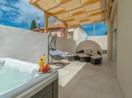 Villa Donato with Jacuzzi