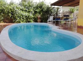 Appartamenti Villa Elisa, hotel a Bosa