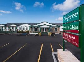Shallow Bay Motel & Cabins Conference Centre: Cow Head şehrinde bir otel