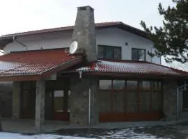 Вила Дъбовец