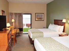 Beachfront Hotel Houghton Lake, хотел в Хоутън Лейк