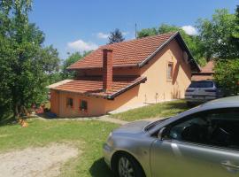 Guest House Jevtović, cabaña o casa de campo en Sremski Karlovci