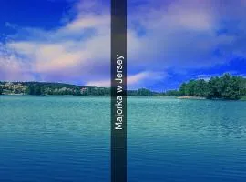 DOMEK W JERSEY PRZY PLAŻY