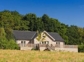 Endymion Lodge, chalet di Colchester