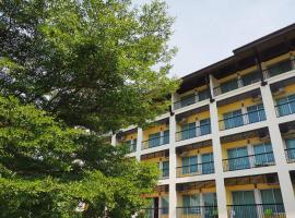 Sakorn Residence and Hotel, hotel i Chiang Mai
