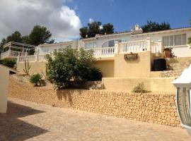 Altea Bungalow 8p, holiday home in Bernia