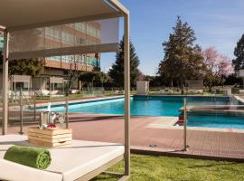 Melia Barajas, hotel dicht bij: Luchthaven Madrid-Barajas - MAD, Madrid