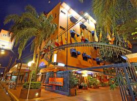 Costa Azul Hotel, hotell i Posadas
