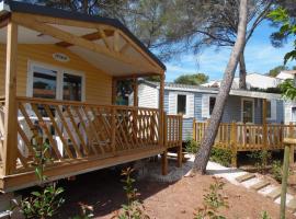 Camping l'Eléphant, glamping site in Saint-Raphaël