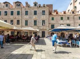 Apartment Bona Palace