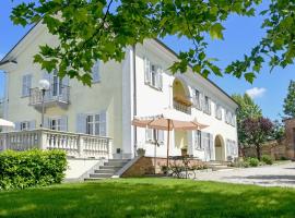 Cascina San Bernardo, farm stay in Magliano Alfieri