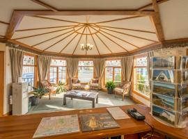 琥珀阁汽车旅馆，位于新普利茅斯的带热水浴缸的酒店