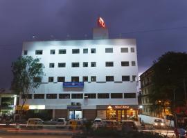 콜라푸르에 위치한 배리어프리 호텔 Hotel Atria, Kolhapur- Opposite To Central Bus Station