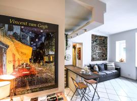 Lia Apartment 2, hotel v destinaci La Spezia