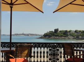 Hotel Villa Reine Hortense: Dinard şehrinde bir otel