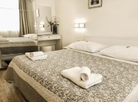 Old Square Apartment