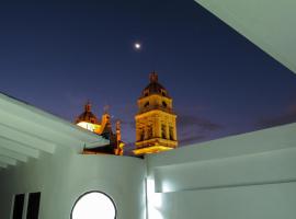 Nomad Hostel, hotel cerca de Museo Catedrático de Arte Sacro, Santa Cruz de la Sierra