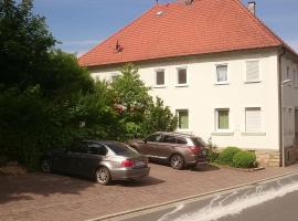 Ferienwohnung Alte Linde, hotel with parking in Hardheim