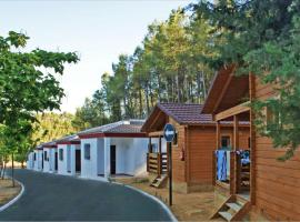 CENTRO DE OCIO ALÚA Bungalows Camping Rafting Benamejí