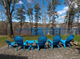 Weeks Pond Charmer, holiday home in Forestdale