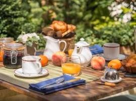 relais du castera, povoljni hotel u gradu 'Nestier'