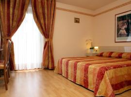 Hotel Excelsior, hotel en Monfalcone