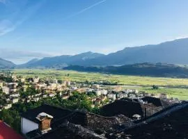 Denis GuestHouse 1930