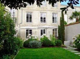 Entre Hotes, bed & breakfast στη Λα Ροσέλ