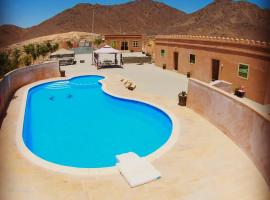 Alshahad farmhouse, farm stay sa Fujairah