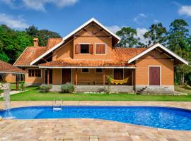 Pousada Casa Da Colina, guest house in Santo Antônio do Pinhal