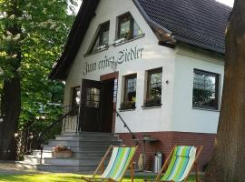 Landhotel "Zum ersten Siedler", hotel with parking in Brieselang