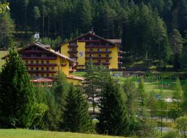 Hotel Shandranj, hotel v destinácii Tesero