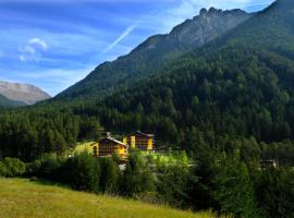 Hotel Shandranj: Tesero'da bir tatil köyü