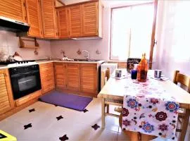 holidaycasa Leone - Con posto auto a 200mt dal Mare