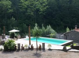 Magic Mill Castagnetoli, hotel s bazénom v destinácii Mulazzo
