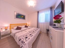 Apartment Nino，位于斯克拉丁的酒店