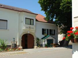 Winzerzimmer - Weingut Tinhof، إقامة منزل في آيزنشتات