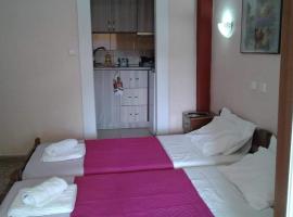 Retro Rooms, guest house in Loutra Edipsou