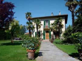 Villa Le Facezie B&B, bed and breakfast en Terranuova Bracciolini