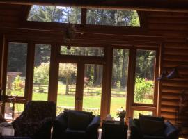 Redwood forest, country house in Crescent City