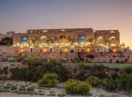 Carini Farmhouses, hotel en Għarb